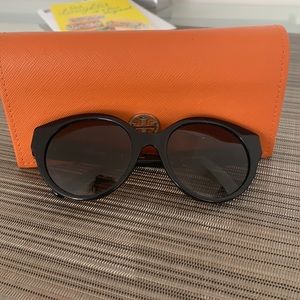Tory Burch Black Sunglasses with case